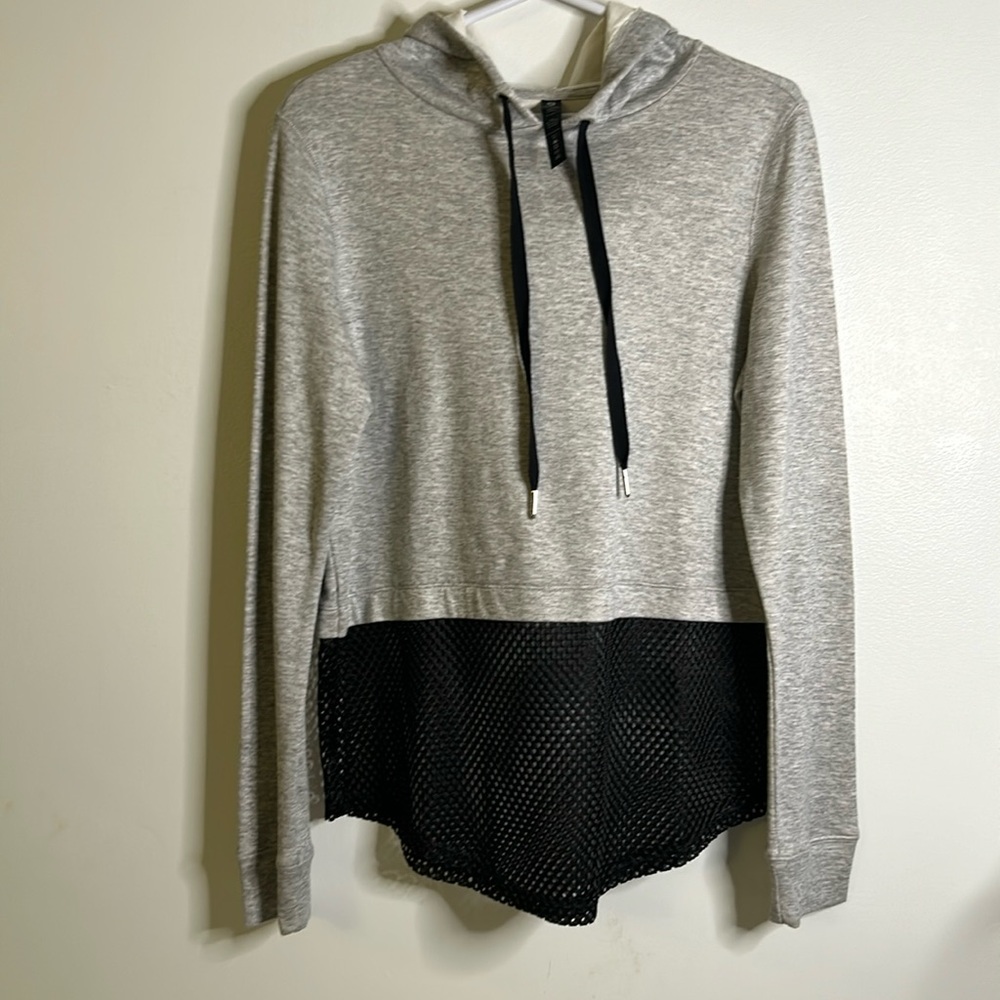 Reflex long sleeve hoodie size medium mesh gray black workout gym active wear